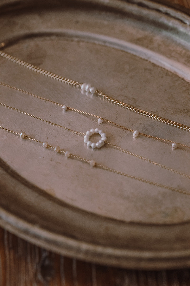 Yusi 14K Gold Inlay White Pearl Bracelet